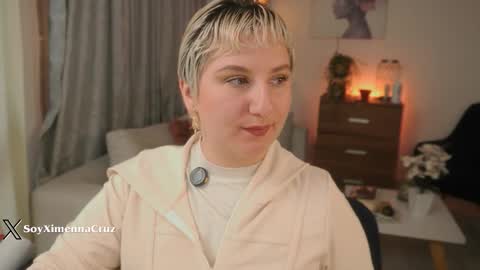 Snapshot of ximenna_cruz_ chatting on 01-14-26, 12:11 Xime Independent Artist online show from 01-14-26, 12:11