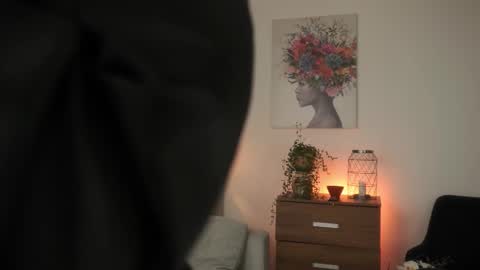 Snapshot of ximenna_cruz_ chatting on 01-18-26, 12:53 Xime Independent Artist online show from 01-18-26, 12:53