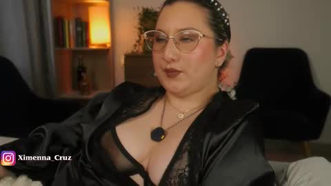 Snapshot of ximenna_cruz_ chatting on 02-27-26, 03:12 Xime Independent Artist online show from 02-27-26, 03:12