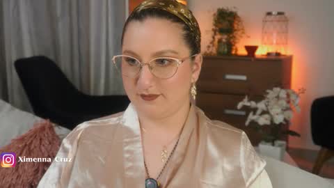 Snapshot of ximenna_cruz_ chatting on 03-05-26, 01:18 Xime Independent Artist online show from 03-05-26, 01:18