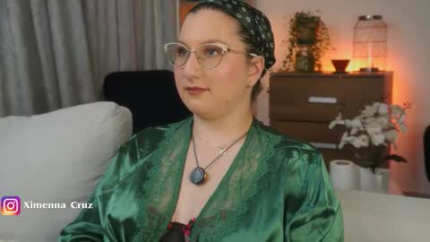 Snapshot of ximenna_cruz_ chatting on 03-06-26, 12:56 Xime Independent Artist online show from 03-06-26, 12:56