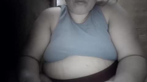 Snapshot of xjuicytits chatting on 04-28-26, 02:27 xjuicytits online show from 04-28-26, 02:27