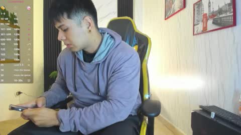      online show from 11-18-25, 12:20