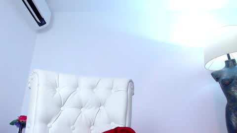 Kim online show from 03-06-25, 01:27