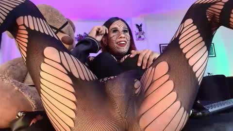 Snapshot of xl_goticdoll chatting on 01-12-26, 08:58 Dakota Tovar online show from 01-12-26, 08:58