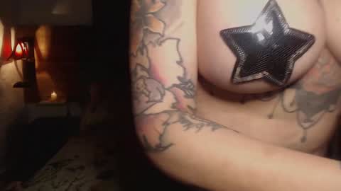 Snapshot of xlisbetx chatting on 01-23-25, 02:02 xlisbetx online show from 01-23-25, 02:02