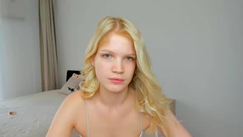 Chloe online show from 07-23-26, 06:55