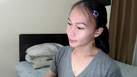 Snapshot of xlovely_destinyx chatting on 01-09-26, 06:10 Alice online show from 01-09-26, 06:10