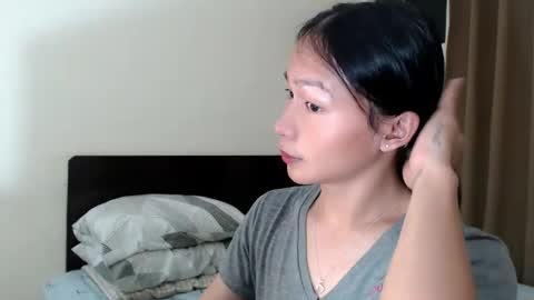 Snapshot of xlovely_destinyx chatting on 01-14-26, 05:13 Alice online show from 01-14-26, 05:13