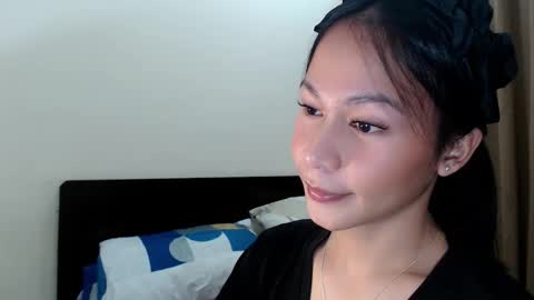 Snapshot of xlovely_destinyx chatting on 02-21-26, 06:31 Alice online show from 02-21-26, 06:31