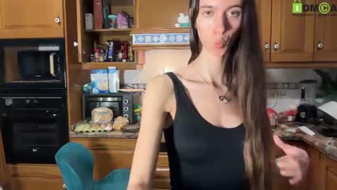 Snapshot of xmaskedgirl888 chatting on 06-30-26, 03:51 Extreme Couple online show from 06-30-26, 03:51