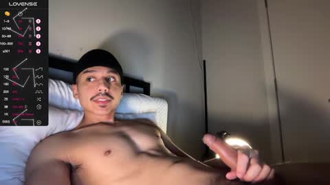 Snapshot of xmomentumx chatting on 01-10-26, 04:58 xmomentumx online show from 01-10-26, 04:58