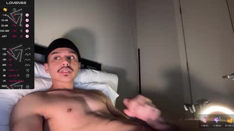 Snapshot of xmomentumx chatting on 01-15-26, 05:12 xmomentumx online show from 01-15-26, 05:12