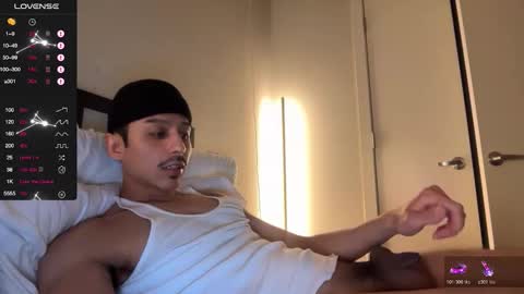 Snapshot of xmomentumx chatting on 02-26-26, 02:43 xmomentumx online show from 02-26-26, 02:43