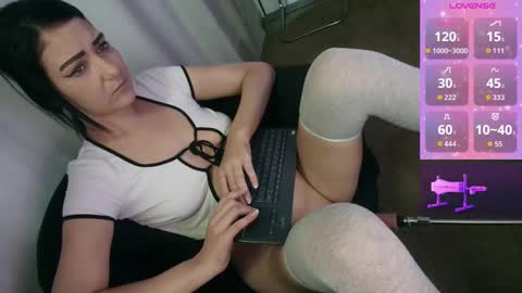 Kate online show from 09-30-25, 09:31