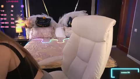 Monica online show from 06-30-26, 05:30