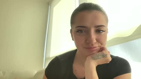 xoariellxo online show from 09-09-25, 04:17