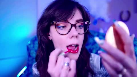 Bella Bondai online show from 11-09-25, 02:32