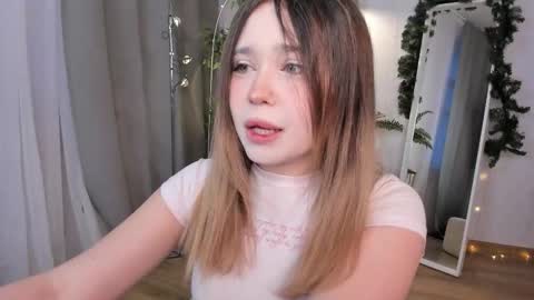 Snapshot of xohanna chatting on 01-09-26, 07:00 Milana online show from 01-09-26, 07:00