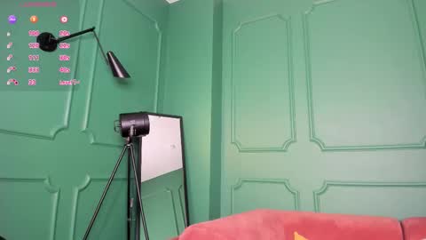 Snapshot of xohanna chatting on 03-13-26, 06:31 Milana online show from 03-13-26, 06:31