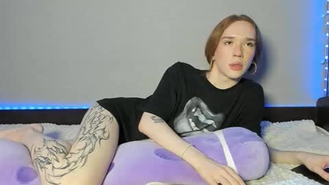 Snapshot of xomegan chatting on 01-13-26, 04:07 Megan online show from 01-13-26, 04:07