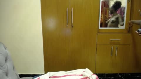 Xoxo online show from 11-30-25, 07:29