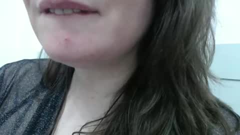 Snapshot of xprensesxx chatting on 12-18-25, 10:05 xprensesxx online show from 12-18-25, 10:05