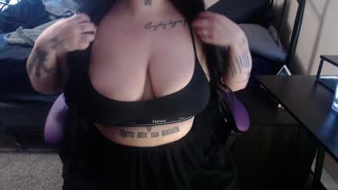 xorileyschembri online show from 01-25-25, 11:11