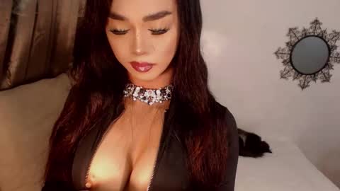 Snapshot of xsexprofessorxxx chatting on 12-13-24, 01:44 Katrina The Great online show from 12-13-24, 01:44