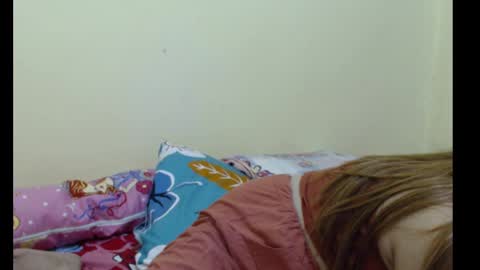 Snapshot of xsexyhotmomma69x chatting on 02-07-25, 06:45 merayel online show from 02-07-25, 06:45