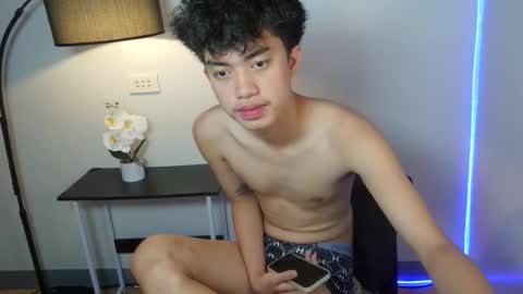 Snapshot of xsianhotcocxx chatting on 03-17-26, 05:55 xsianhotcocxx online show from 03-17-26, 05:55