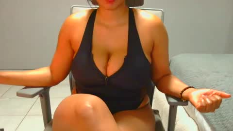 Snapshot of xspiketeex chatting on 06-20-26, 05:16 spykeXtee online show from 06-20-26, 05:16