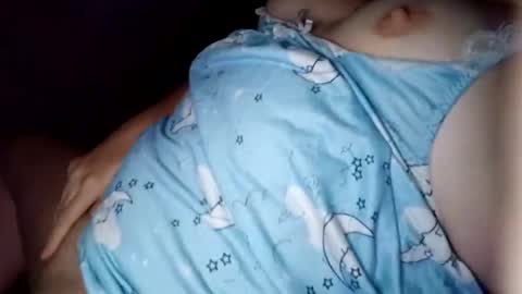 xsweetxgirl27x online show from 10-22-25, 04:02