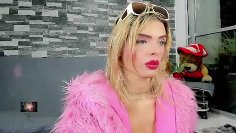 Femboy Exotic online show from 07-21-26, 04:37