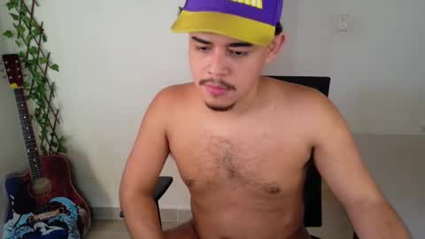 Snapshot of xtranherr chatting on 01-16-26, 01:15 xtranherr online show from 01-16-26, 01:15