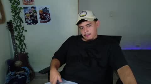 Snapshot of xtranherr chatting on 05-04-26, 01:23 xtranherr online show from 05-04-26, 01:23