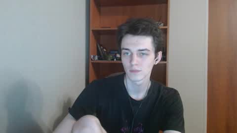 traqqq online show from 10-23-25, 07:45