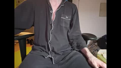 Snapshot of xufffix chatting on 03-09-25, 07:37 N online show from 03-09-25, 07:37