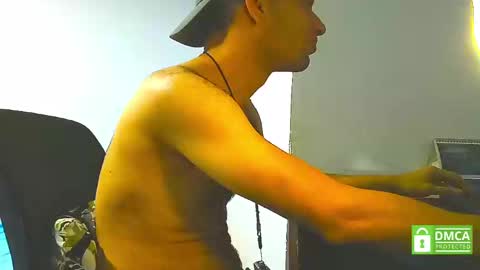 xuyeeg online show from 02-13-25, 12:24