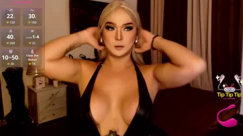 Snapshot of xworldclasskelly chatting on 06-15-26, 04:42 K E L L Y online show from 06-15-26, 04:42