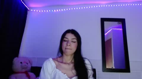 Snapshot of xx_johnson_xx chatting on 06-30-26, 06:36 VALE online show from 06-30-26, 06:36