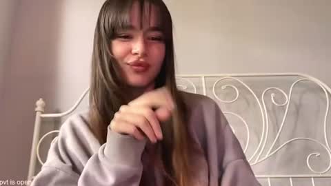 Snapshot of xx_lily chatting on 07-23-26, 12:14 Lily online show from 07-23-26, 12:14