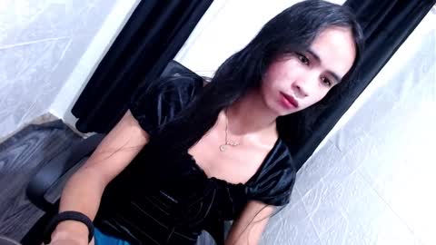 Snapshot of xxalthealicousxx chatting on 03-06-25, 07:25 althea online show from 03-06-25, 07:25