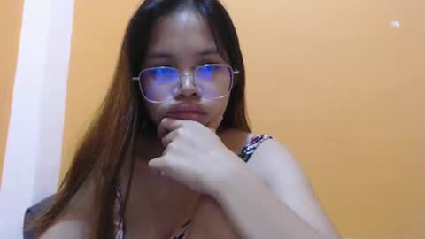 xxana_pinay_26xx online show from 03-05-25, 09:38