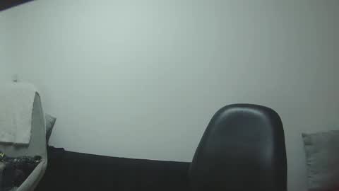 Snapshot of xxbeyotaxx chatting on 10-29-25, 02:58 beyota online show from 10-29-25, 02:58