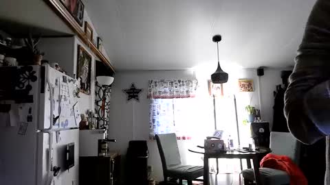 Snapshot of xxdana chatting on 02-04-25, 09:20 Deezy online show from 02-04-25, 09:20