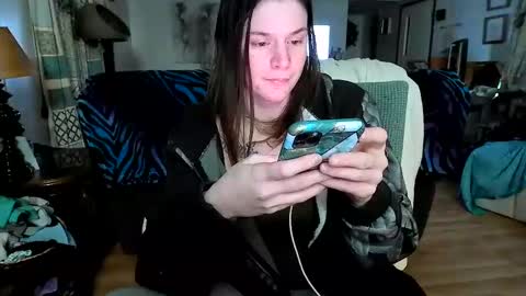 Snapshot of xxdana chatting on 03-01-25, 03:43 Deezy online show from 03-01-25, 03:43