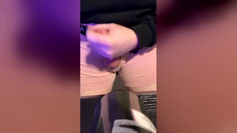 Snapshot of xxdrake chatting on 01-12-26, 11:54 xxdrake online show from 01-12-26, 11:54