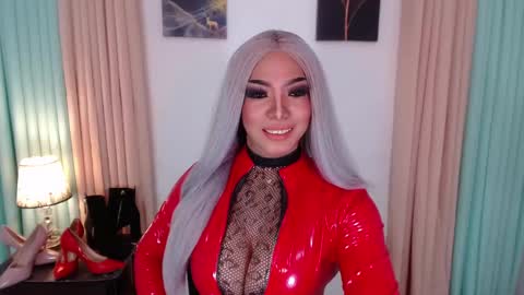 xxeroticdhaliaxx online show from 10-26-25, 12:27