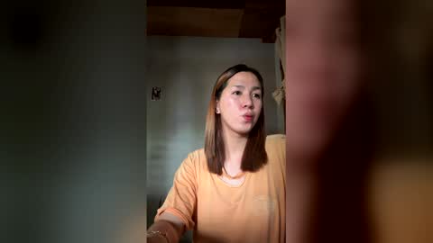 Snapshot of xxinnocentbellaxx chatting on 02-19-26, 07:04 Dyanna Zulla online show from 02-19-26, 07:04